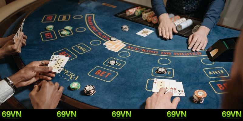 Tìm hiểu sơ lược về tựa game Baccarat 69VN